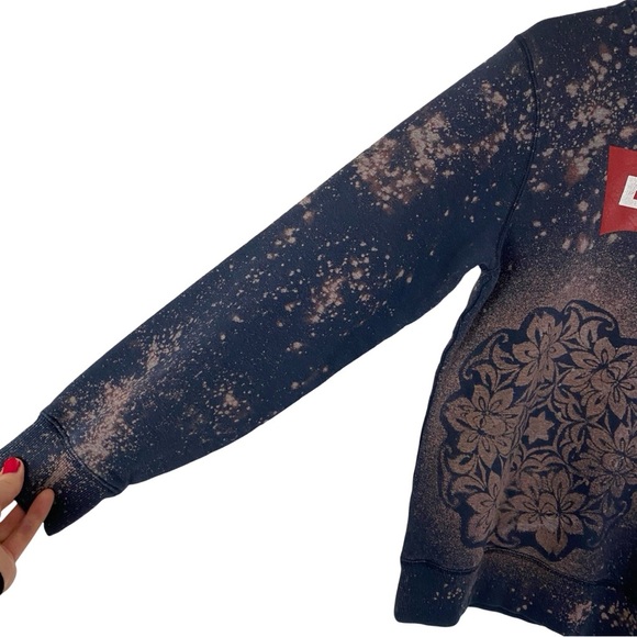 Levis Logo Sweatshirt Hoodie Pullover Men's XS Small Unisex Upcycled Blue Red - Picture 7 of 15